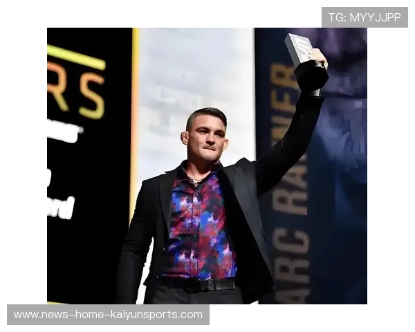 UFC地面锤拳造成重创：极致战斗中的致命武器